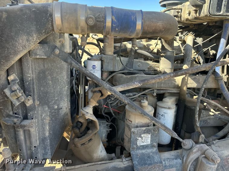 image for item DW2326 1994 Mack RD688S dump truck