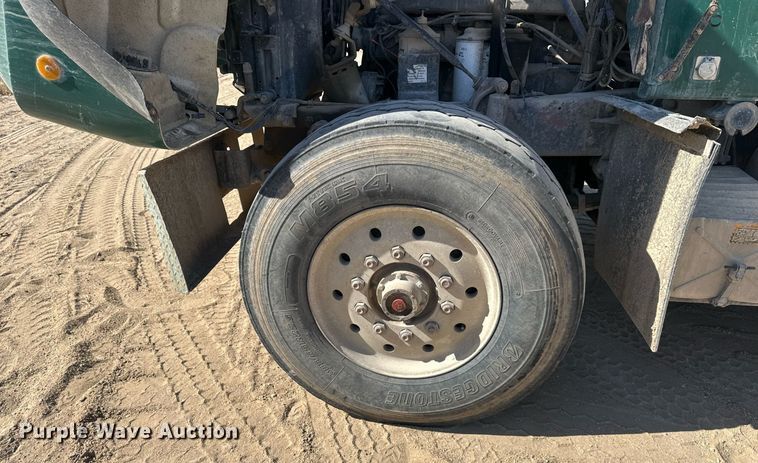 image for item DW2326 1994 Mack RD688S dump truck