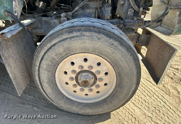 image for item DW2326 1994 Mack RD688S dump truck