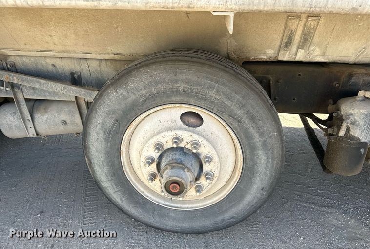 image for item DW2326 1994 Mack RD688S dump truck