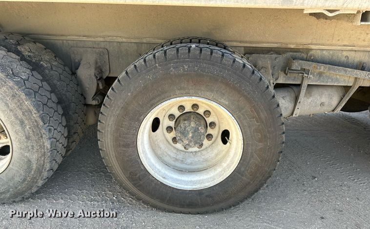 image for item DW2326 1994 Mack RD688S dump truck