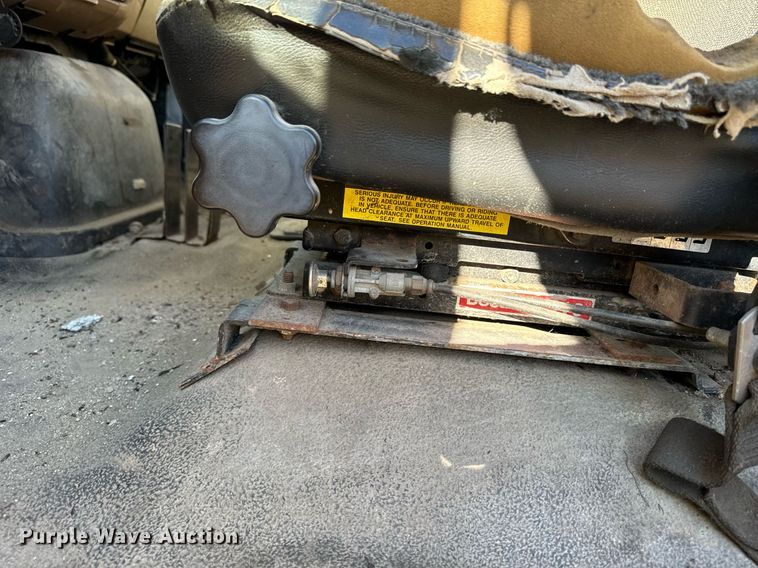 image for item DW2327 1991 Ford F800 crane truck