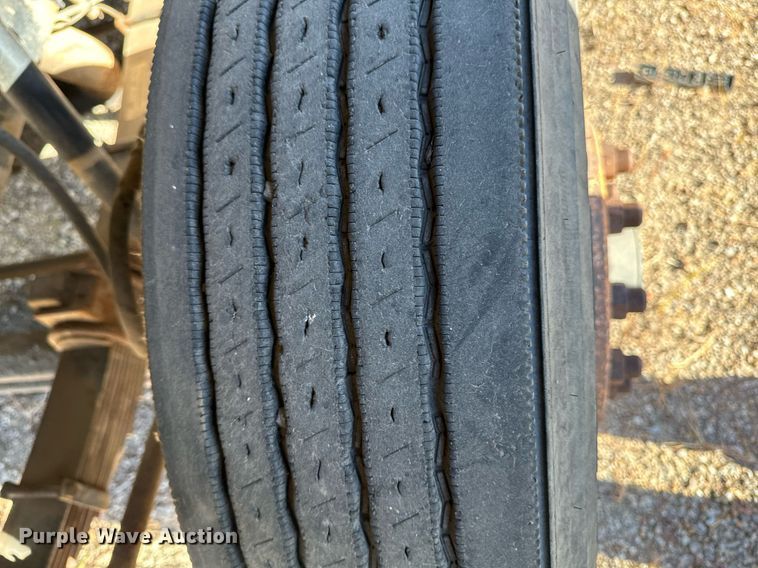 image for item DW2327 1991 Ford F800 crane truck