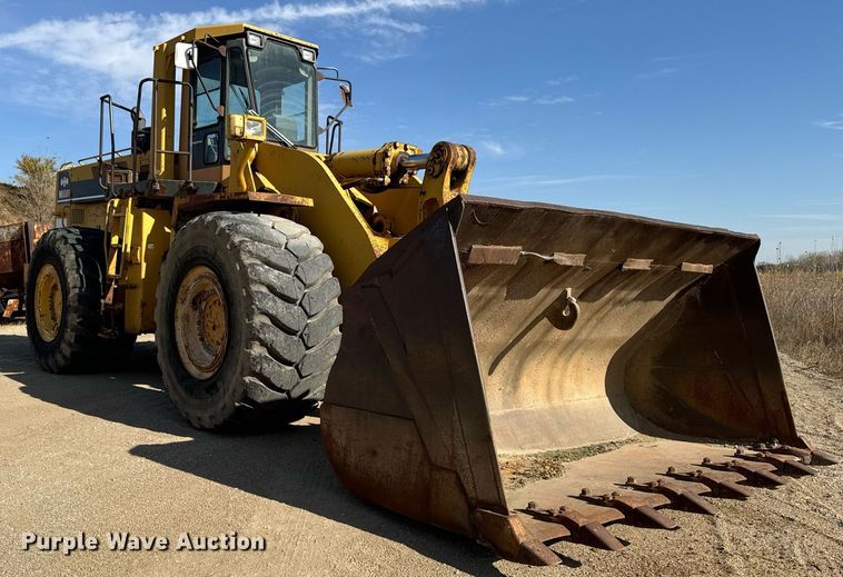 image for item DW2328 Komatsu WA600-1 wheel loader
