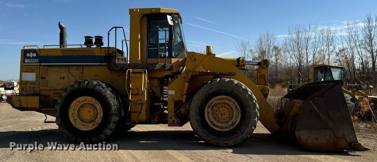 image for item DW2328 Komatsu WA600-1 wheel loader