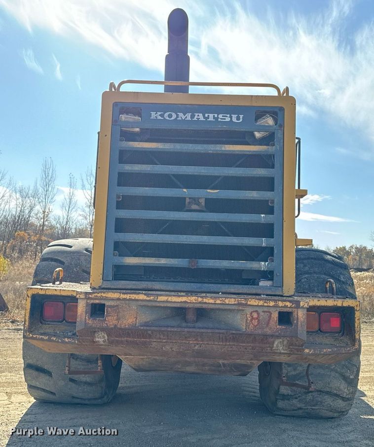 image for item DW2328 Komatsu WA600-1 wheel loader