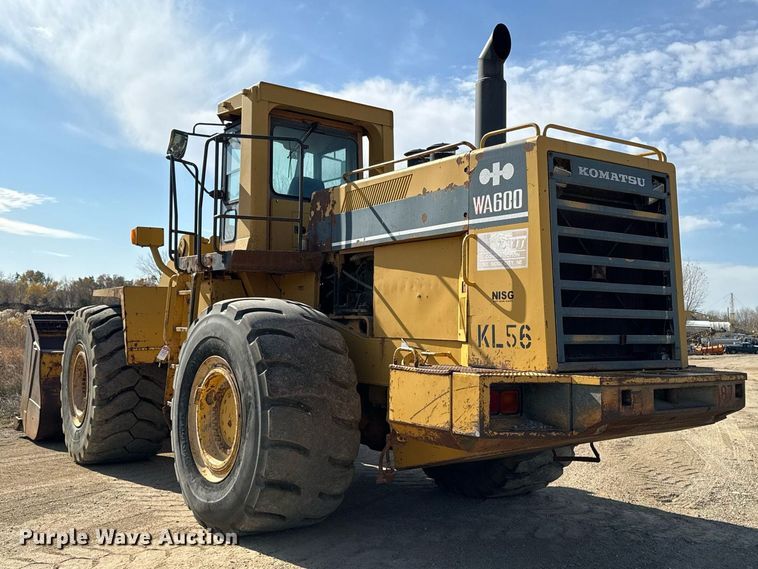 image for item DW2328 Komatsu WA600-1 wheel loader