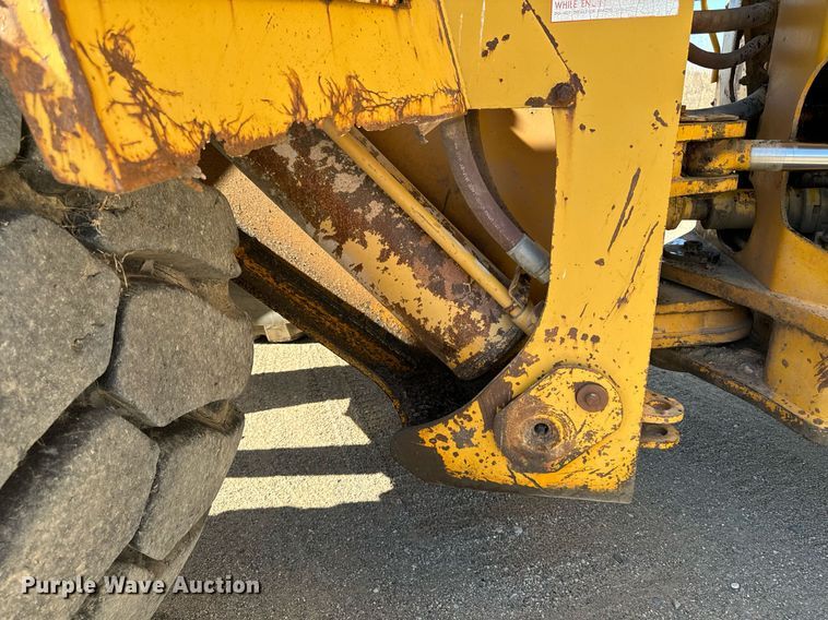 image for item DW2328 Komatsu WA600-1 wheel loader