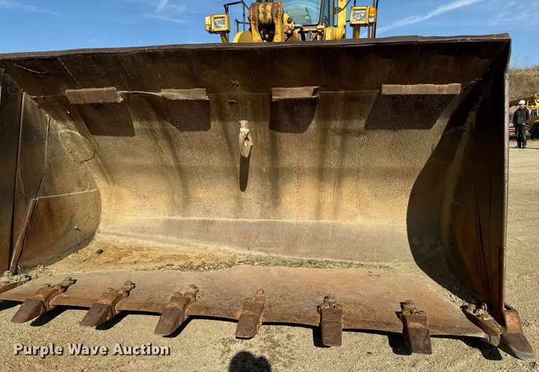 image for item DW2328 Komatsu WA600-1 wheel loader