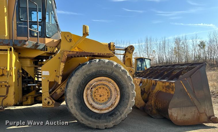 image for item DW2328 Komatsu WA600-1 wheel loader