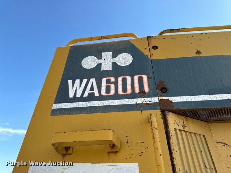 image for item DW2328 Komatsu WA600-1 wheel loader