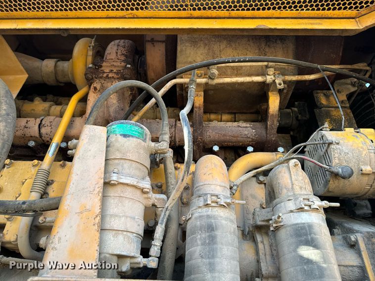 image for item DW2328 Komatsu WA600-1 wheel loader