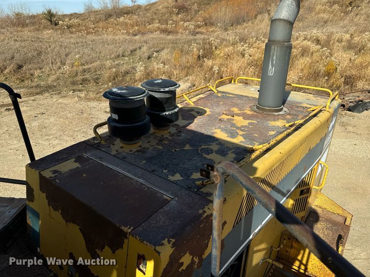 image for item DW2328 Komatsu WA600-1 wheel loader