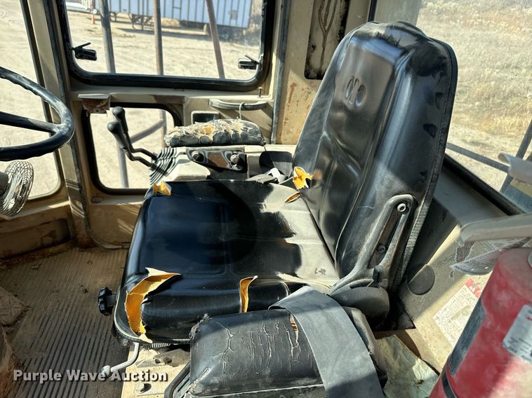 image for item DW2328 Komatsu WA600-1 wheel loader