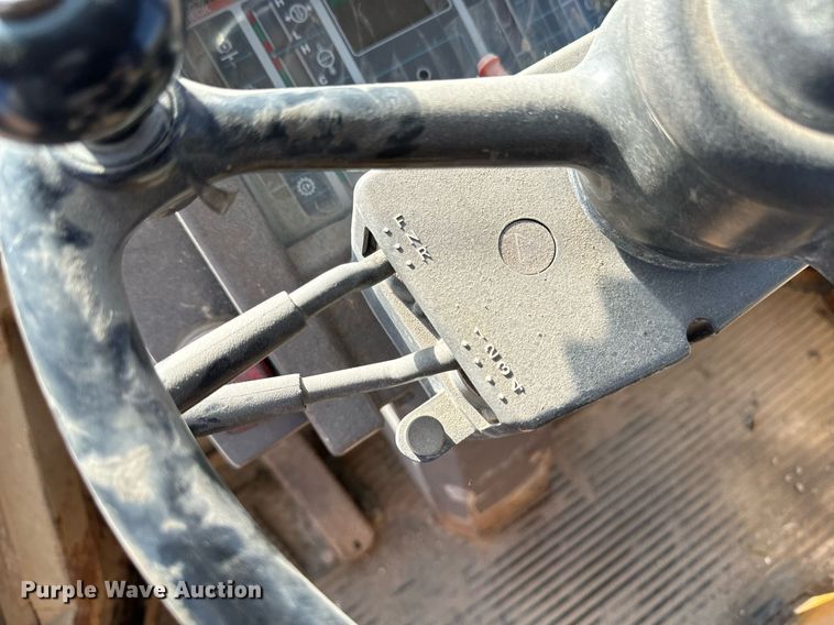 image for item DW2328 Komatsu WA600-1 wheel loader