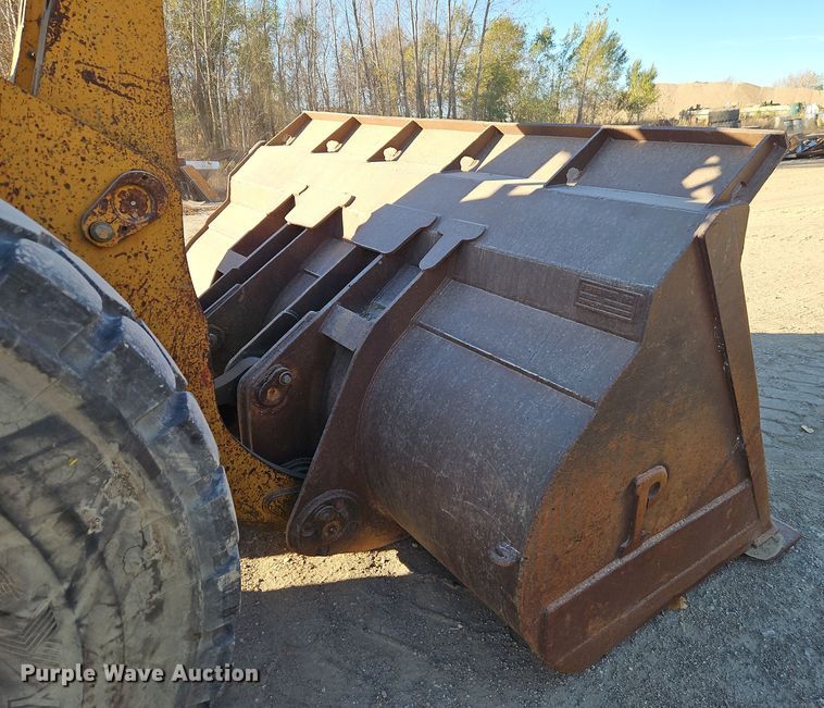 image for item DW2340 1995 Kawasaki  90 Z IV wheel loader