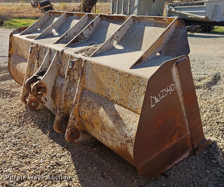 image for item DW2340 1995 Kawasaki  90 Z IV wheel loader