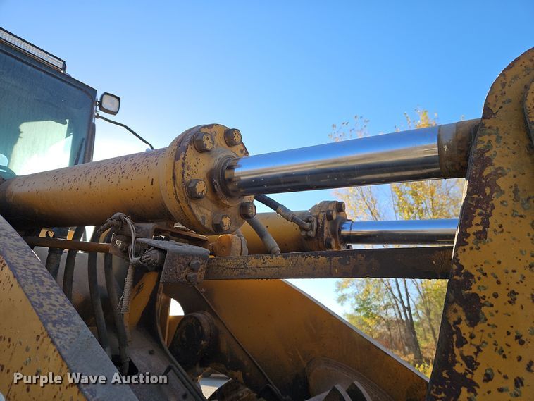 image for item DW2340 1995 Kawasaki  90 Z IV wheel loader