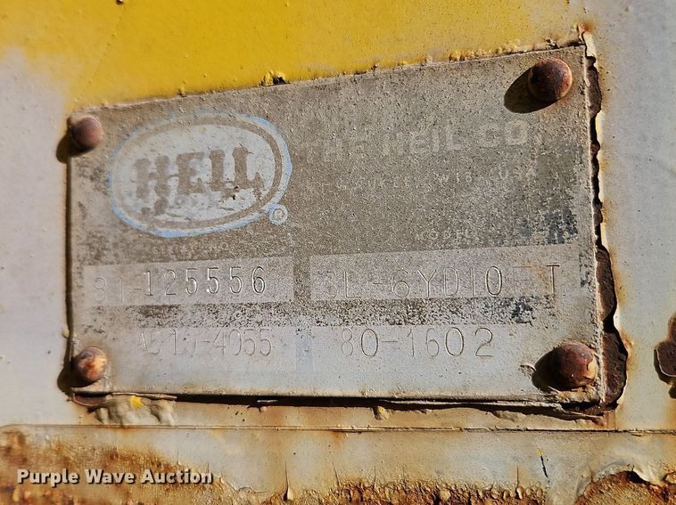 image for item DW2341 1981 FWD RB24-2381 dump truck