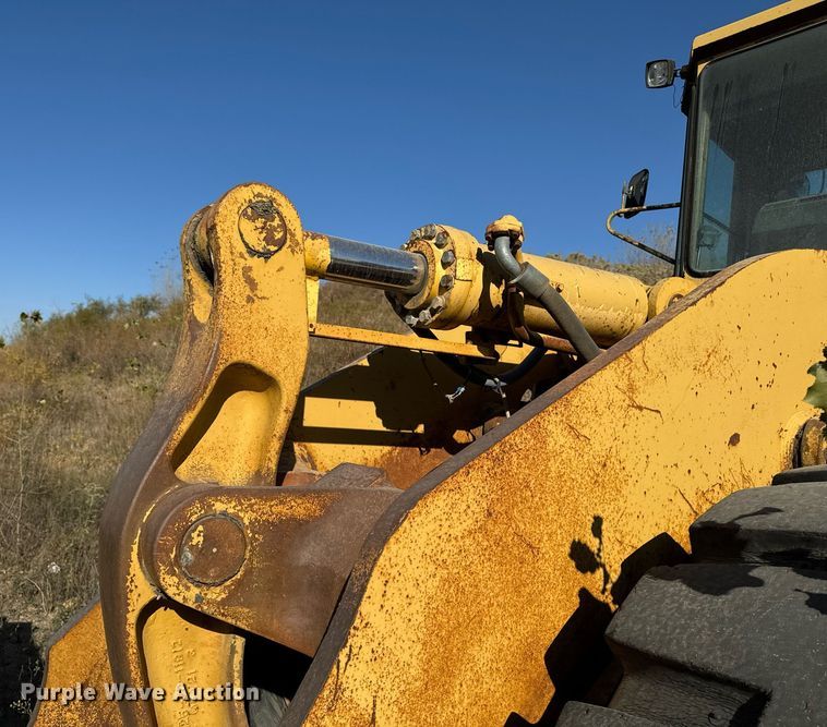 image for item DW2342 1987 Komatsu WA500-1 wheel loader