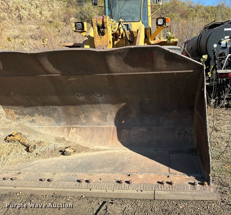 image for item DW2342 1987 Komatsu WA500-1 wheel loader