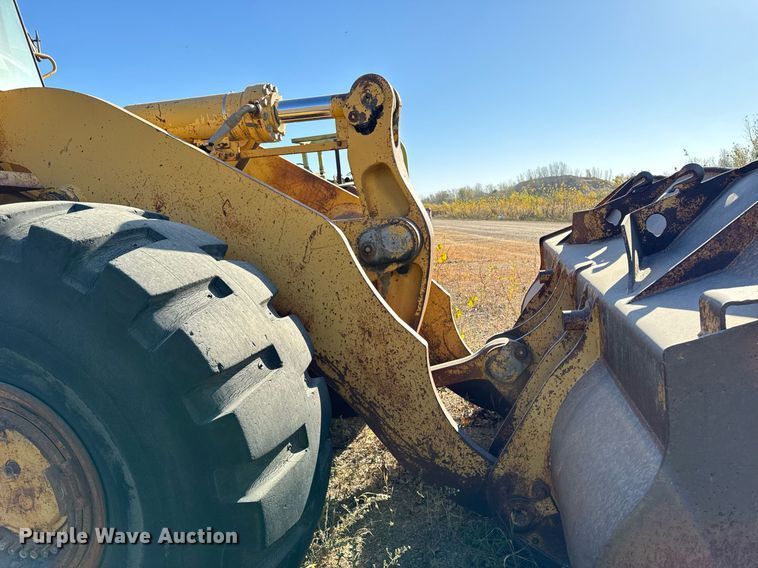 image for item DW2342 1987 Komatsu WA500-1 wheel loader