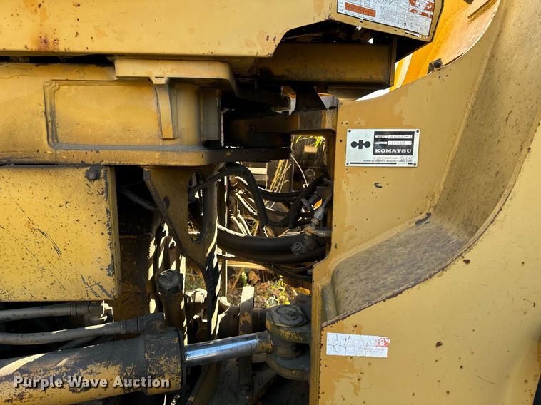 image for item DW2342 1987 Komatsu WA500-1 wheel loader
