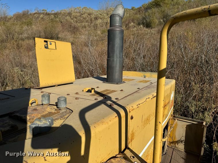 image for item DW2342 1987 Komatsu WA500-1 wheel loader