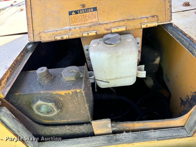 image for item DW2342 1987 Komatsu WA500-1 wheel loader