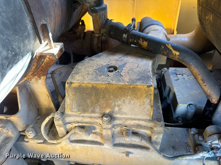 image for item DW2342 1987 Komatsu WA500-1 wheel loader