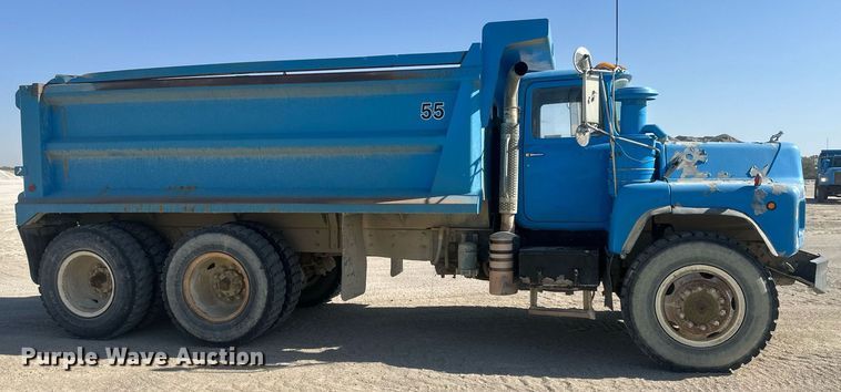 image for item DW2343 2003 Mack DMC688SX dump truck