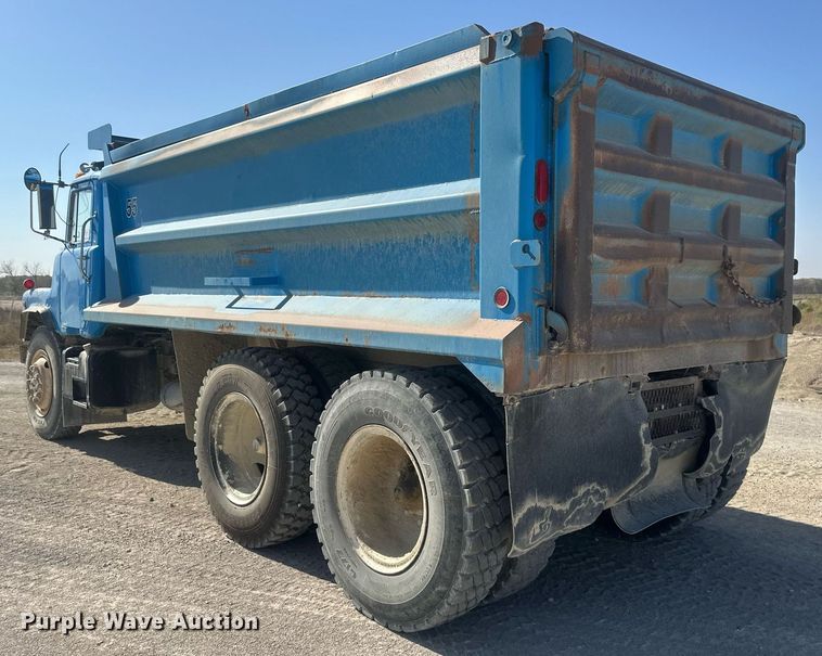 image for item DW2343 2003 Mack DMC688SX dump truck