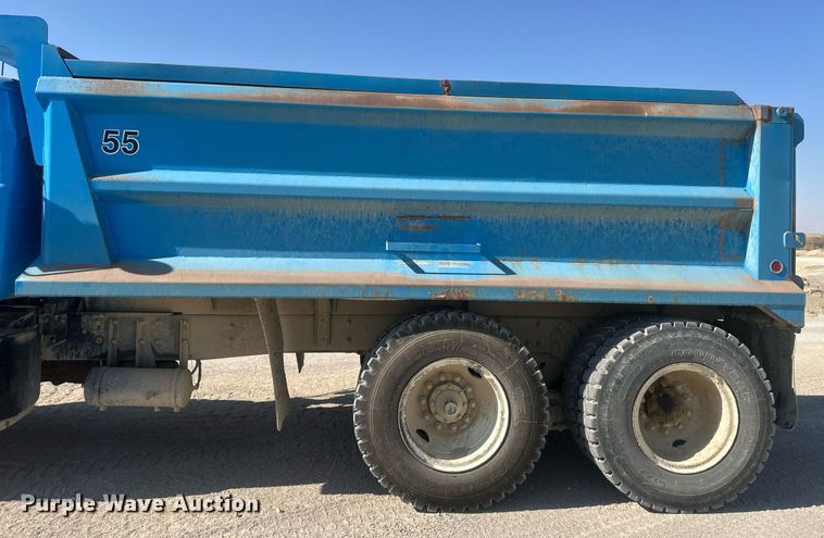 image for item DW2343 2003 Mack DMC688SX dump truck