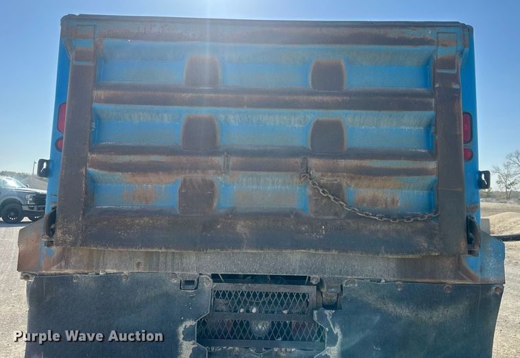 image for item DW2343 2003 Mack DMC688SX dump truck