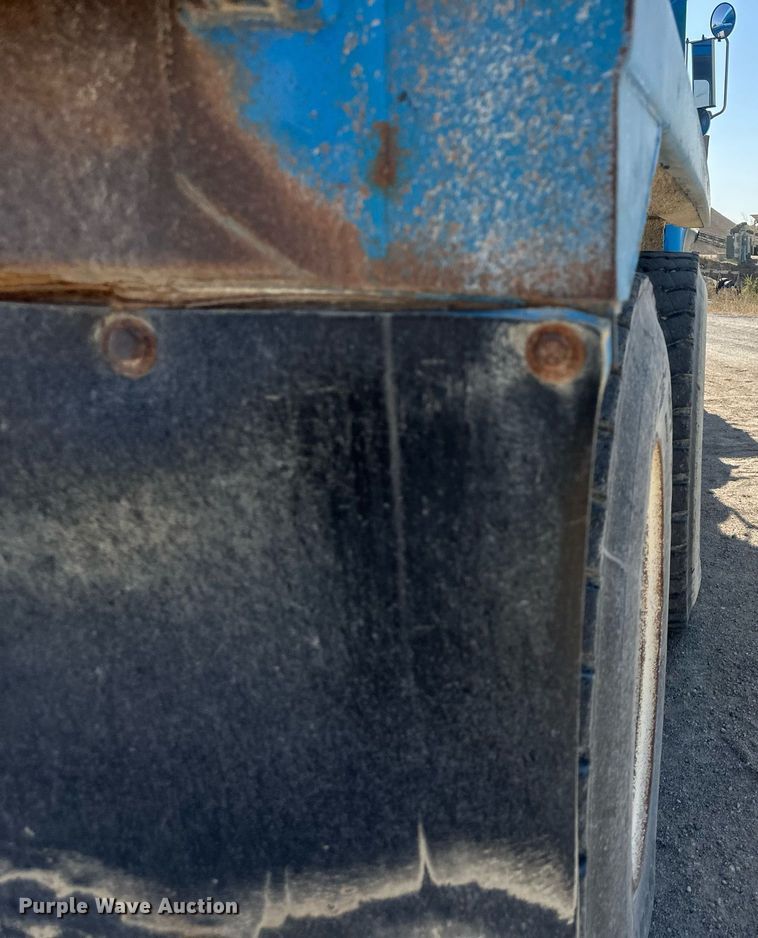 image for item DW2343 2003 Mack DMC688SX dump truck