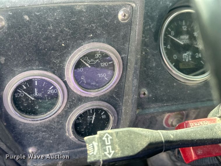 image for item DW2343 2003 Mack DMC688SX dump truck