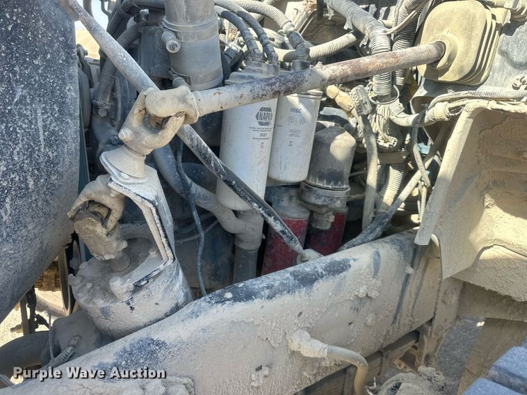 image for item DW2343 2003 Mack DMC688SX dump truck