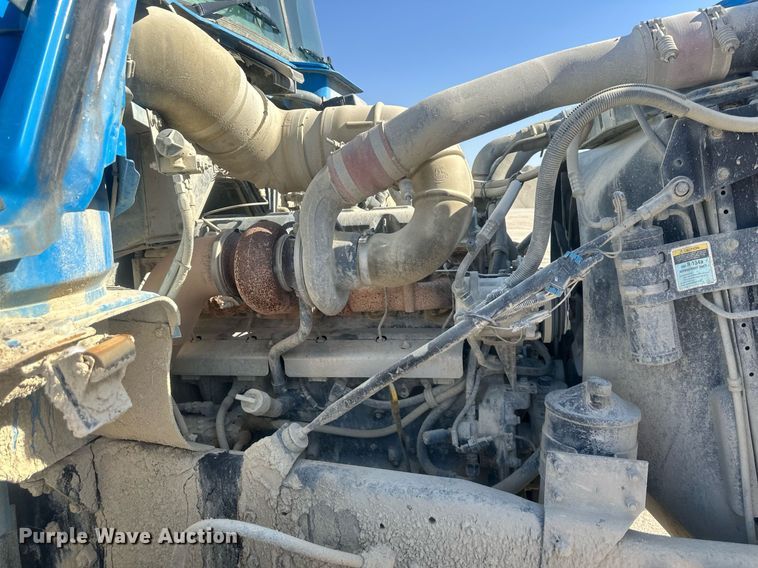 image for item DW2343 2003 Mack DMC688SX dump truck