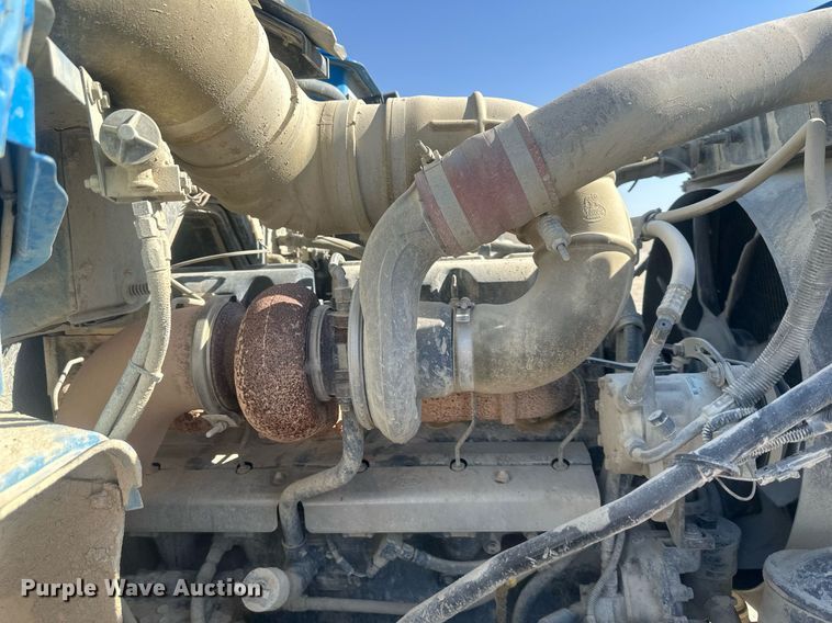 image for item DW2343 2003 Mack DMC688SX dump truck