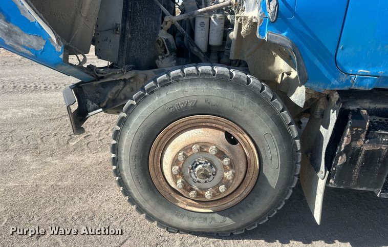 image for item DW2343 2003 Mack DMC688SX dump truck