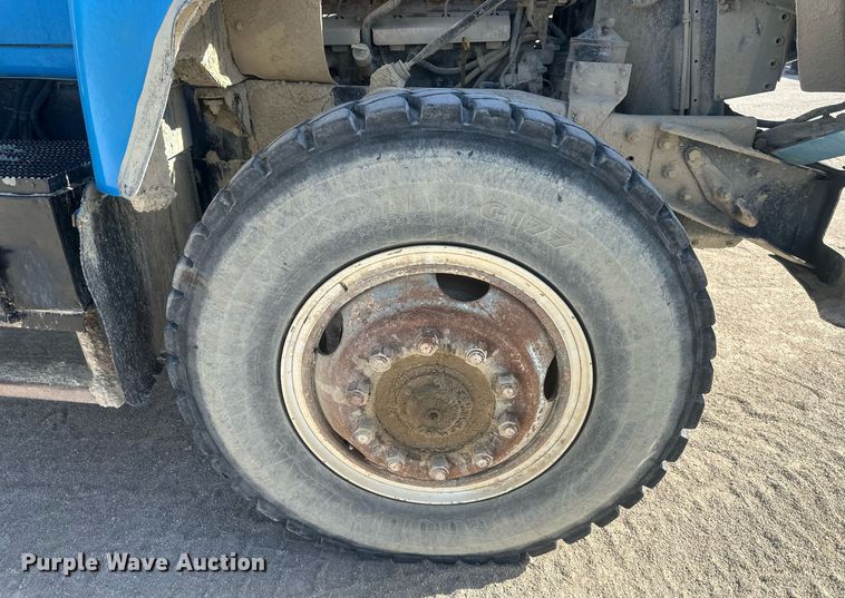 image for item DW2343 2003 Mack DMC688SX dump truck