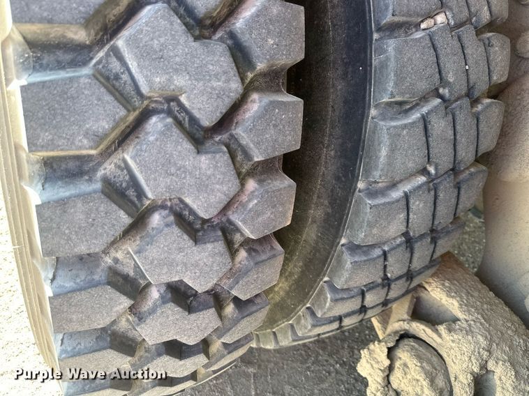 image for item DW2343 2003 Mack DMC688SX dump truck