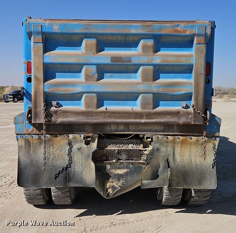 image for item DW2344 2003 Mack DM688SX dump truck