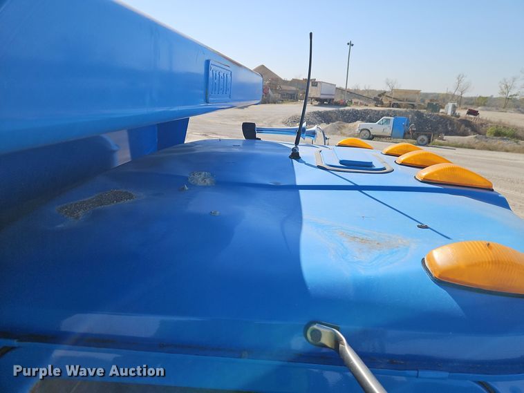 image for item DW2344 2003 Mack DM688SX dump truck