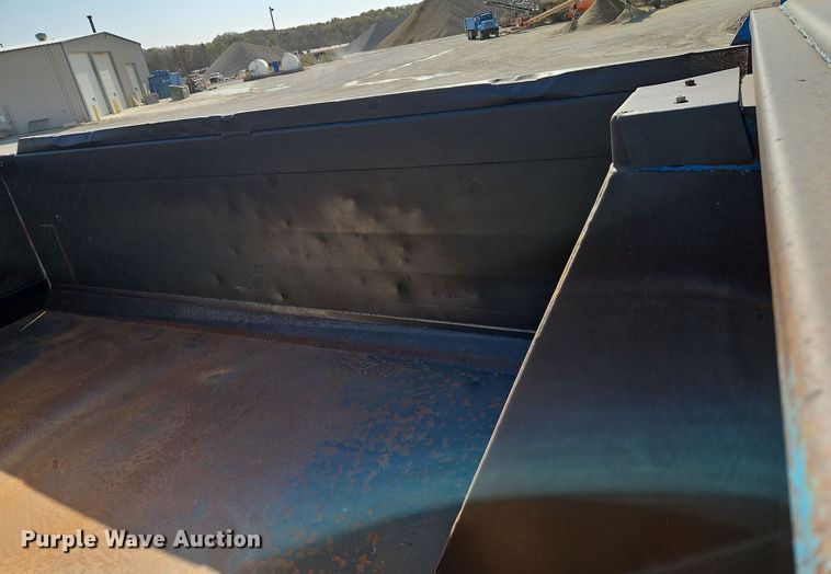 image for item DW2344 2003 Mack DM688SX dump truck