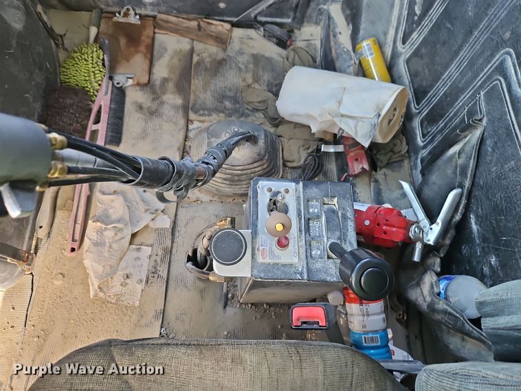 image for item DW2344 2003 Mack DM688SX dump truck