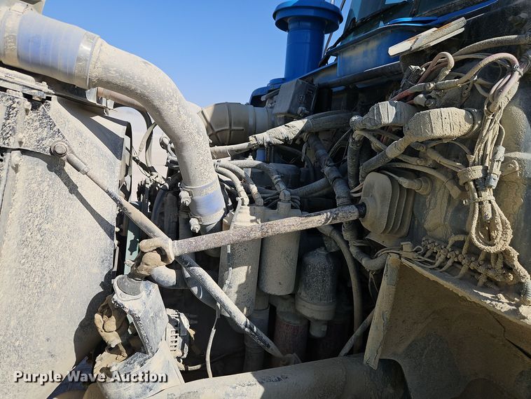 image for item DW2344 2003 Mack DM688SX dump truck