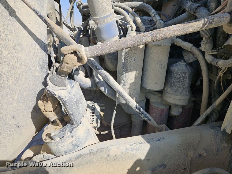 image for item DW2344 2003 Mack DM688SX dump truck