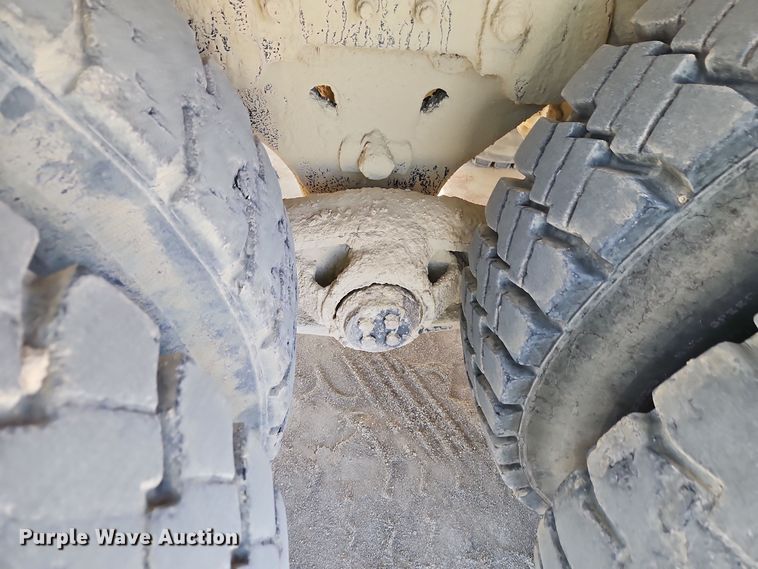 image for item DW2344 2003 Mack DM688SX dump truck