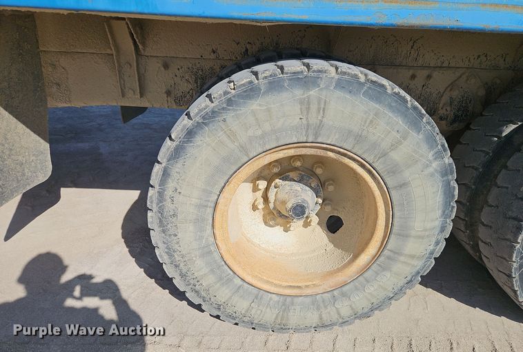 image for item DW2344 2003 Mack DM688SX dump truck